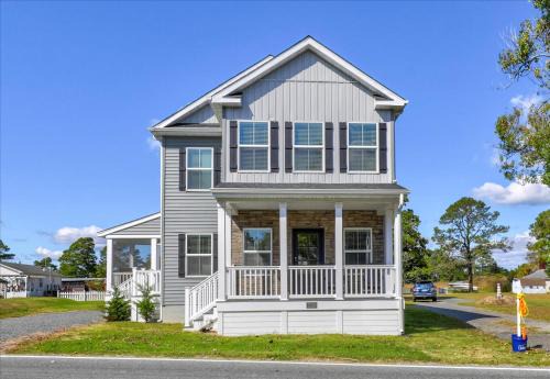 Chincoteague House | Saltwater Pony