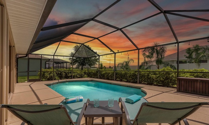 Mariner Villa | Saltwater Pool & Gas Grill: Cape Coral Oasis!