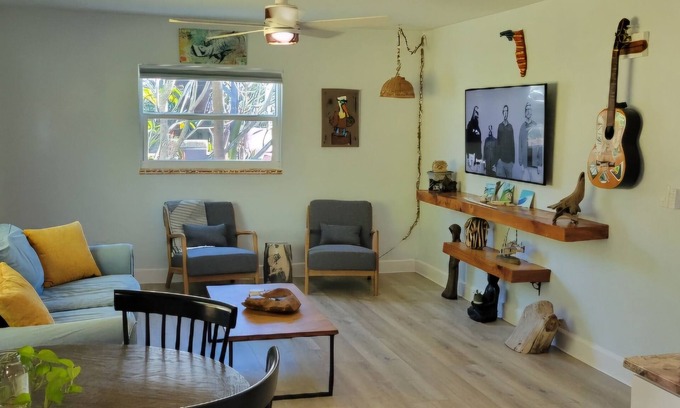 Central Naples House | Saltwater Sanctuary, a truly tropical getaway