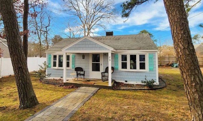 South Yarmouth House | Salty Dog Cottage - Pet Friendly w/Great Location