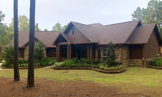 Broaddus House | Sam Rayburn LakeFront Home - Built in 2016