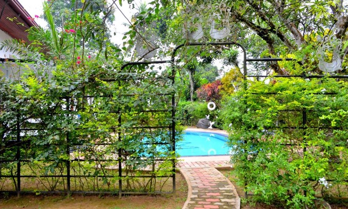 Ganga Ihala Korale House | Sama Uyana Holiday Bungalow