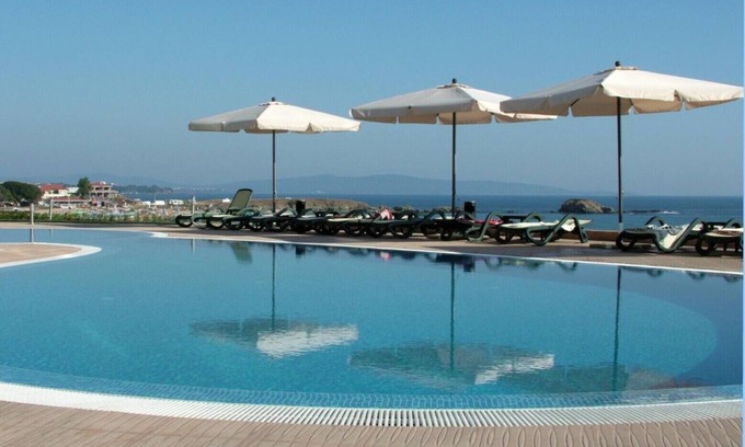 Lozenets Apartment | 'Samara' - Sea-front apartment Spectacular panoramic views of Lozenets Beach