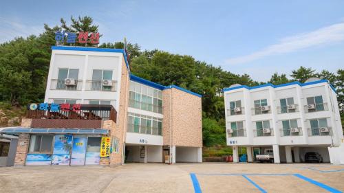 Samcheok House | Samcheok sky Pension