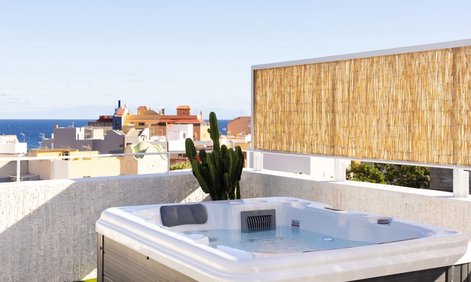 San Andres Apartment | San Andres Suites 2B with jacuzzi