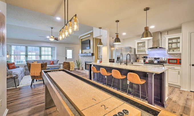 North San Antonio - SAT House | San Antonio Family Home w/Game Room & Fire Pit!