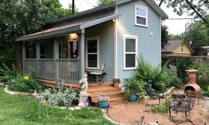 Mahncke Park House | San Antonio Texas Casita!