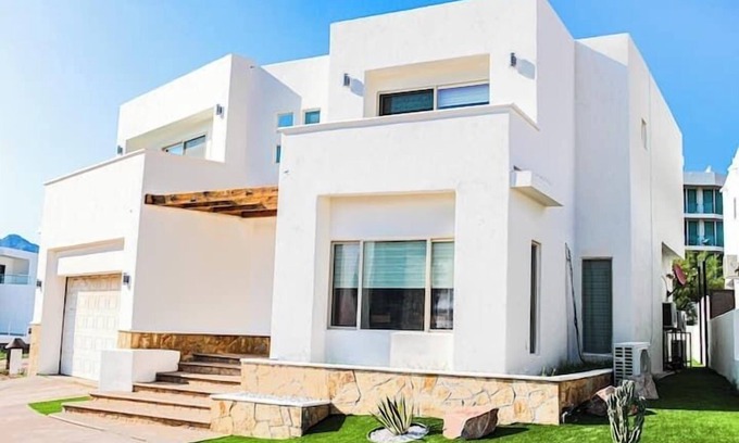 Villas California House | San Carlos Sun & Sea 2br/2.5b Retreat!