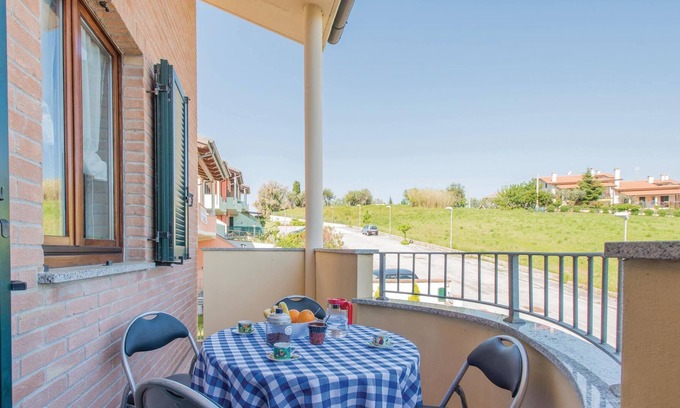 Cerasa Apartment | San Costanzo with its hamlet of Cerasa is a small village on the hills above Fano, immersed in the b