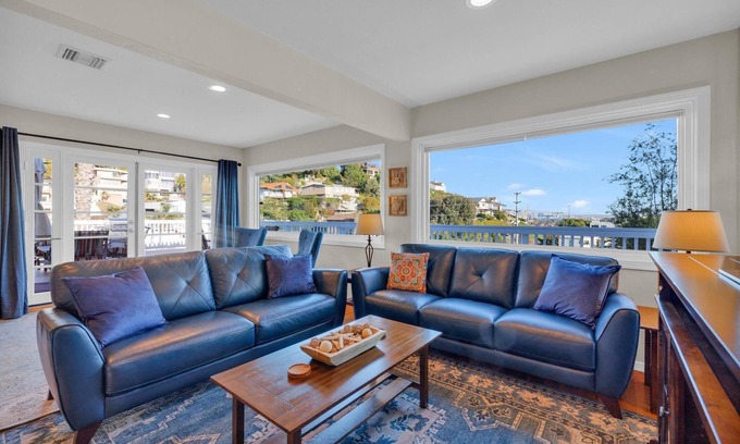 Loma Portal House | San Diego 2BD with Downtown Views, Deck & BBQ!