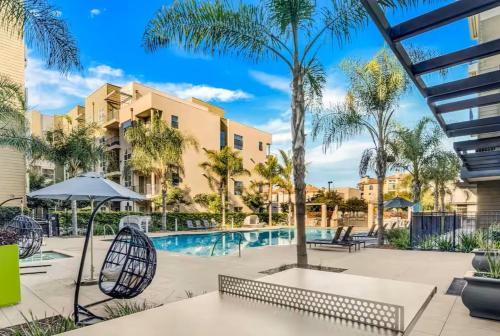 Mission Valley Apartment | San Diego Stay, Pool, Gym, Near Zoo, Petco Park & SeaWorld