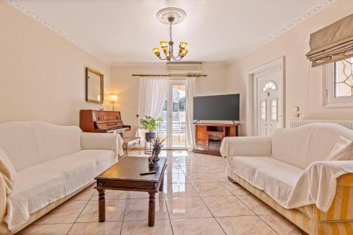 Spartylas Apartment | San Elias House