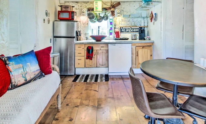 San Fidel Cabin | San Fidel Escape on Route 66: Patio w/ Views!