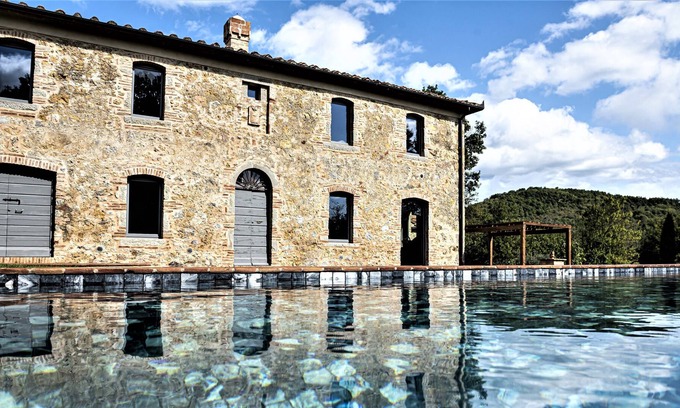 Montorsaio Villa | San Galgano Estate