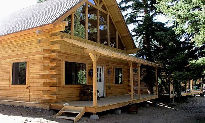 Lake City House | San Juan Log Home 4 beds, 3 br, 2 baths, on the river, mtn view