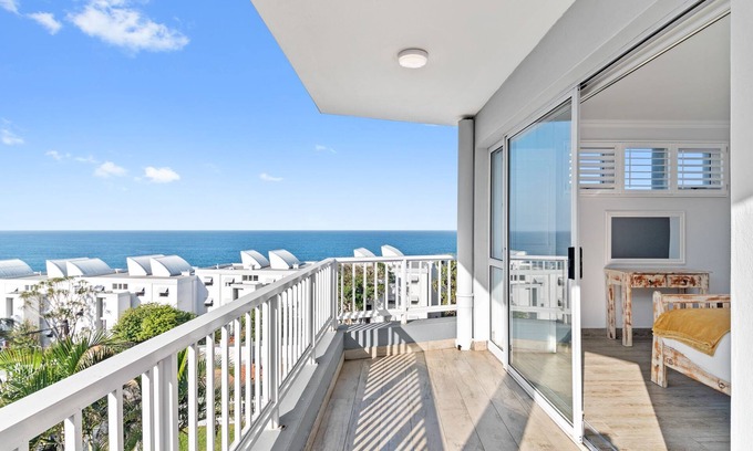 Shaka's Rock Apartment | San Marino 17 - Three Bedroom Apartment, Sleeps 6