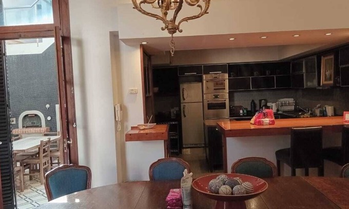 Barracas House | San Telmo Beauty, Parrilla and Pizza oven, minutes from Puerto Madero.