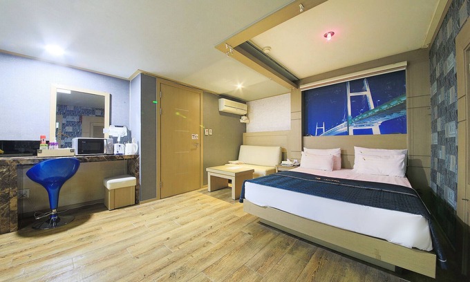Gwangjeong-dong Hotel | Sanbon MUL