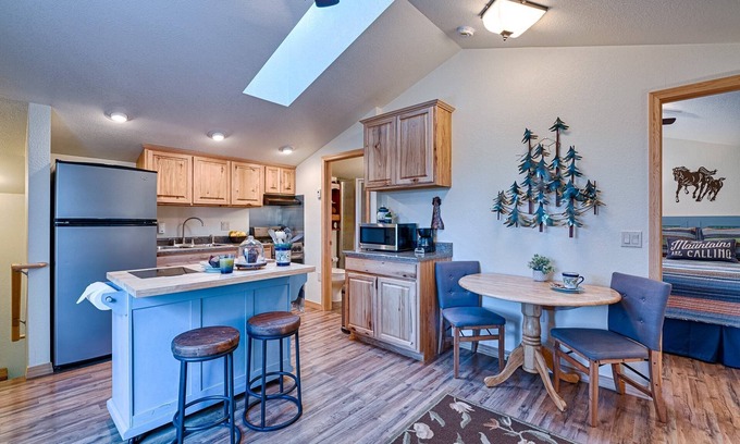 San Juan River Village Condo | Sancho's Casita: Cozy Studio with Full Kitchen, 15 Minutes to Wolf Creek, 10 Minutes to Hot Springs
