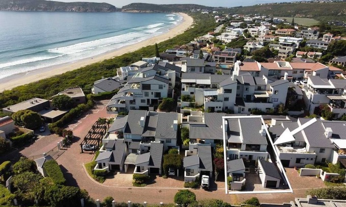 Robberg Beach House | Sanctuary Beach Hideaway | 50m walk onto Beach