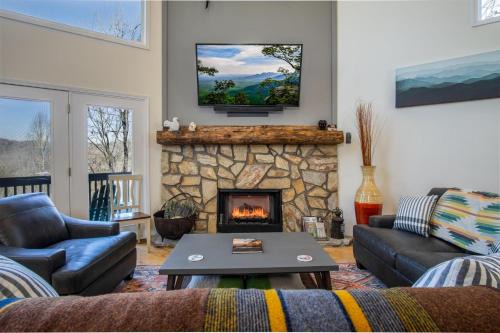 Brevard House | Sanctuary For Stargazers