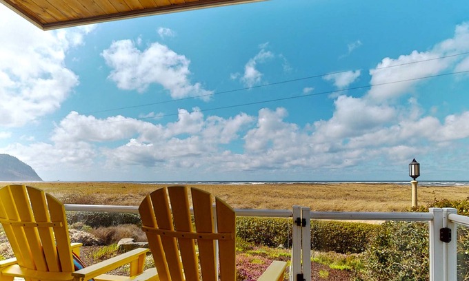 Seaside Condo | Sand Dollar Shores at Seaside Beach - Pet Friendly!