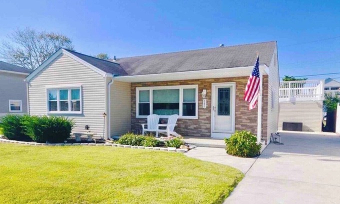 A-Zone Cottage | ⛱ Sand Ranch-Family-Dogs OK- Walk 2 Playground/Town