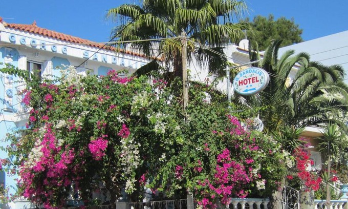 Pythagorion Apartment | Sandalis Hotel