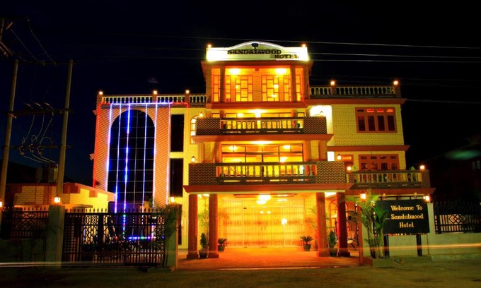 Yawnghwe Hotel | Sandalwood Hotel