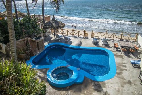 Mazatlan Apartment | Sandcastle Beachfront Villa With Pool