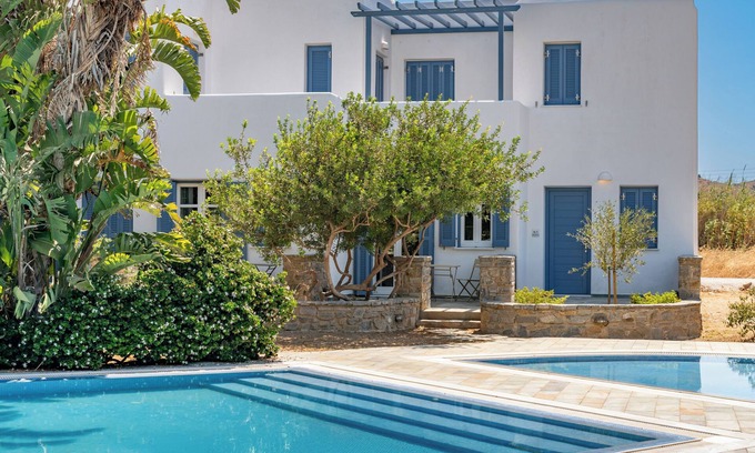 Molos Apartment | Sanders Paros Gardens - Sleek 1-Bdr Apt w Patio