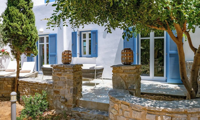 Molos Apartment | Sanders Paros Gardens - Sweet 1-Bdr Apt w Patio