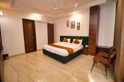 Jamnagar Hotel | Sandhu Lodge