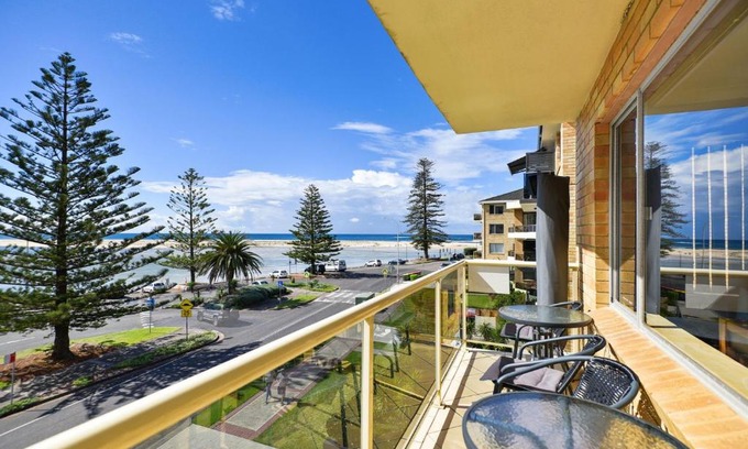 The Entrance Apartment | Sandhurst 5