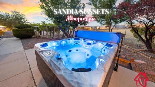 Nor Este House | Sandia Sunsets- 8 minutes to Balloon Fiesta Park