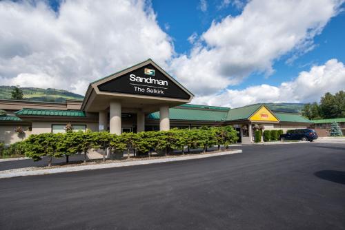 Revelstoke Hotel | Sandman Hotel Revelstoke