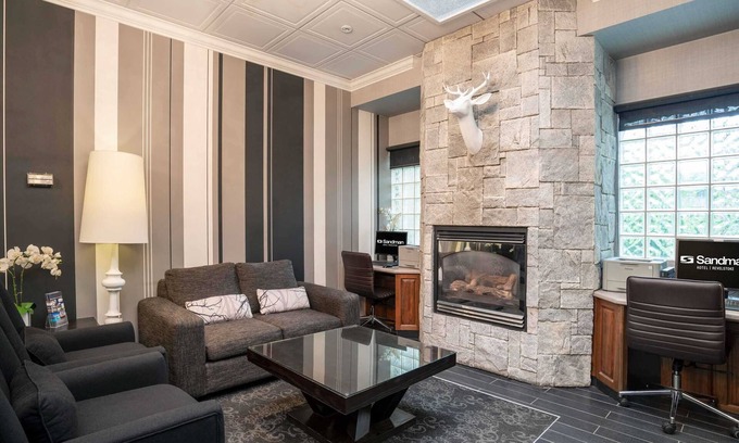 Revelstoke Hotel | Sandman Hotel Revelstoke
