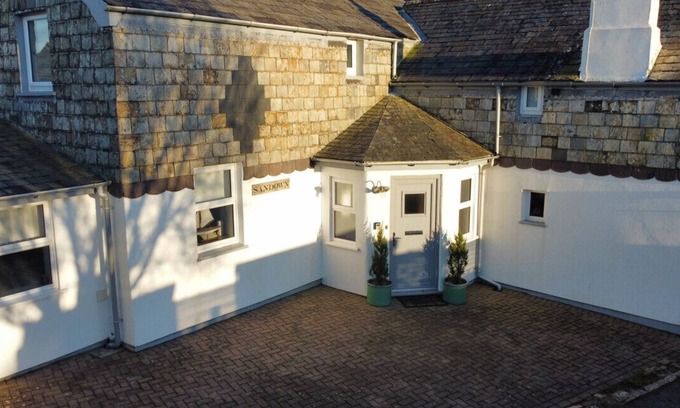 St Teath Cottage | Sandown 4 bedroom house St Teath