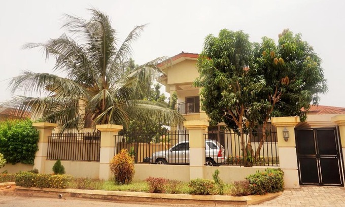 Weija House | Sandpark Place, West Hills