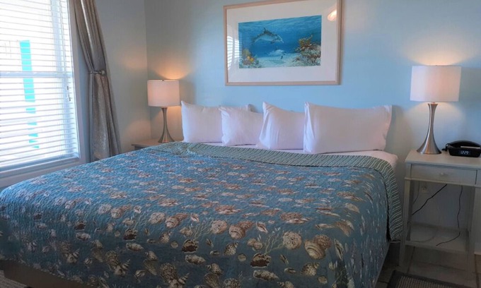 South End Condo | Sandpeddler Suite 306 W/King Bed