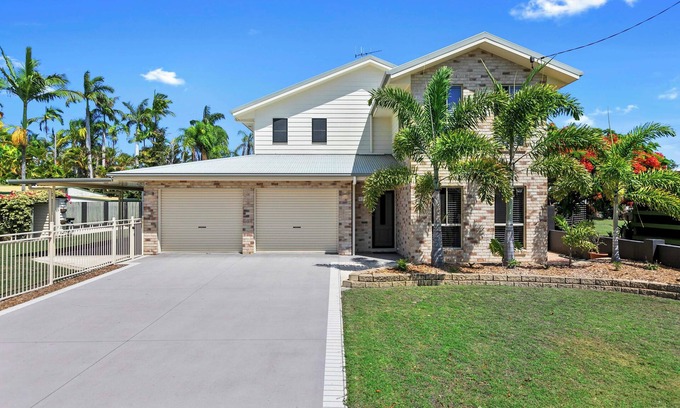Traviston House | Sandpiper- Close to the beach - 4 bedrms - 2 baths 2 sleeps 6 - WiFi - Linen