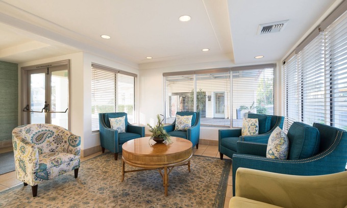 North State Hotel | Sandpiper Lodge