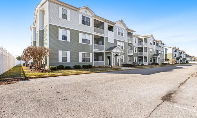 Rehoboth Beach Apartment | Sandpiper Villages - 35552 E Atlantic Unit #106
