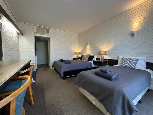 Mount Muirhead Hotel | Sandpipers @ Millicent
