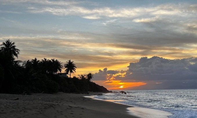 Florida Villa | Sands Beachfront Tropical Beach & Pool Experience!