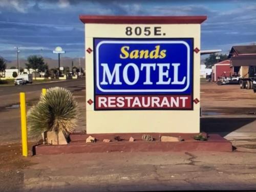 Van Horn Hotel | Sands Motel