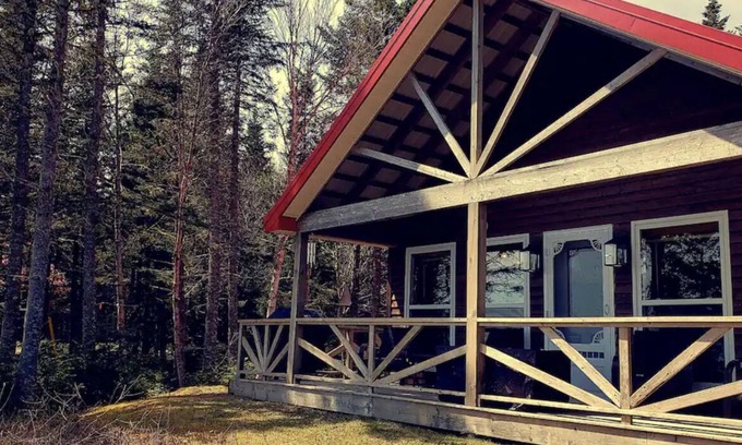 Saint John County Ski Chalet | Sandstone Chalets overlooking the Bay of Fundy - SERENITY