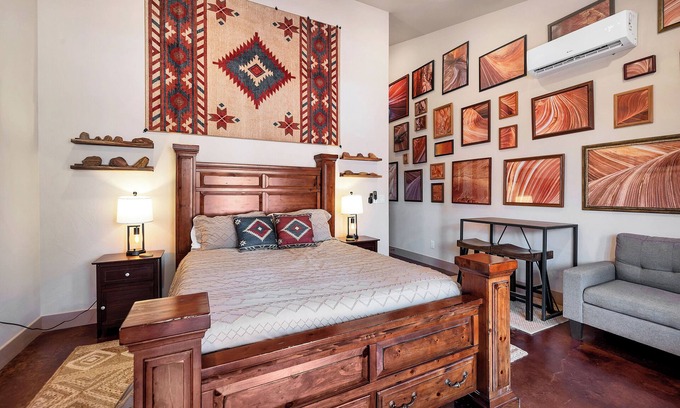 Virgin Apartment | Sandstone Studio w/Private Courtyard, 20 minutes from Zion