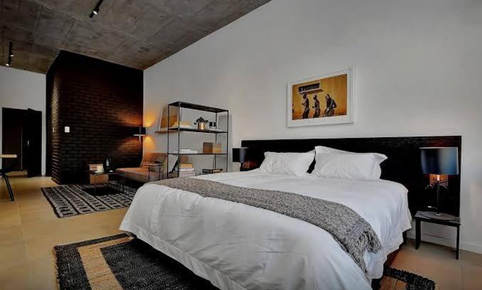 Sandown Apartment | Sandton Luxury Suite