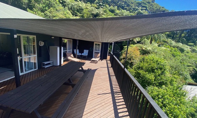 Saint Omer House | Sandy Bay Holiday Home, Kenepuru Sound